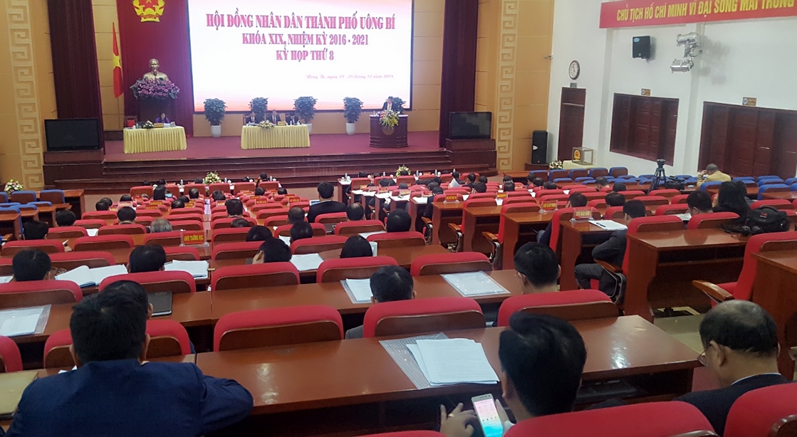 Quang cảnh kỳ họp.
