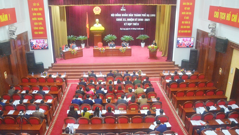 Quang cảnh kỳ họp.