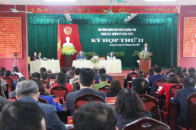 Quang cảnh kỳ họp thứ 11, HĐND TX Quảng Yên khóa XIX