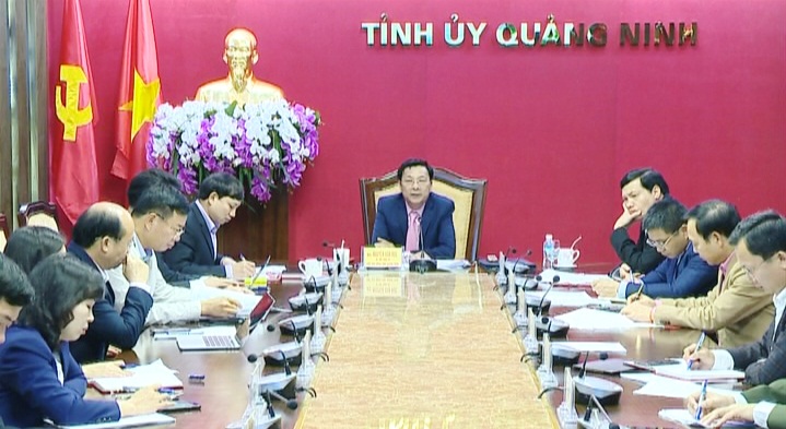 Quang cảnh cuộc họp.