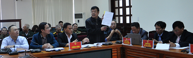 Nhiều vụ việc khiếu nại kéo dài đã được tỉnh tổ chức đối thoại để bảo đảm quyền và lợi ích hợp pháp của các tổ chức, cá nhân (trong ảnh: Buổi đối thoại 