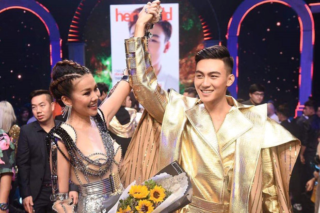 Chương trình kết thúc với chiến thắng thuộc về Mạc Trung Kiên đội Thanh Hằng. Ảnh: Nguyễn Thành.