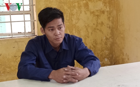 Đối tượng Nhã tại cơ quan công an