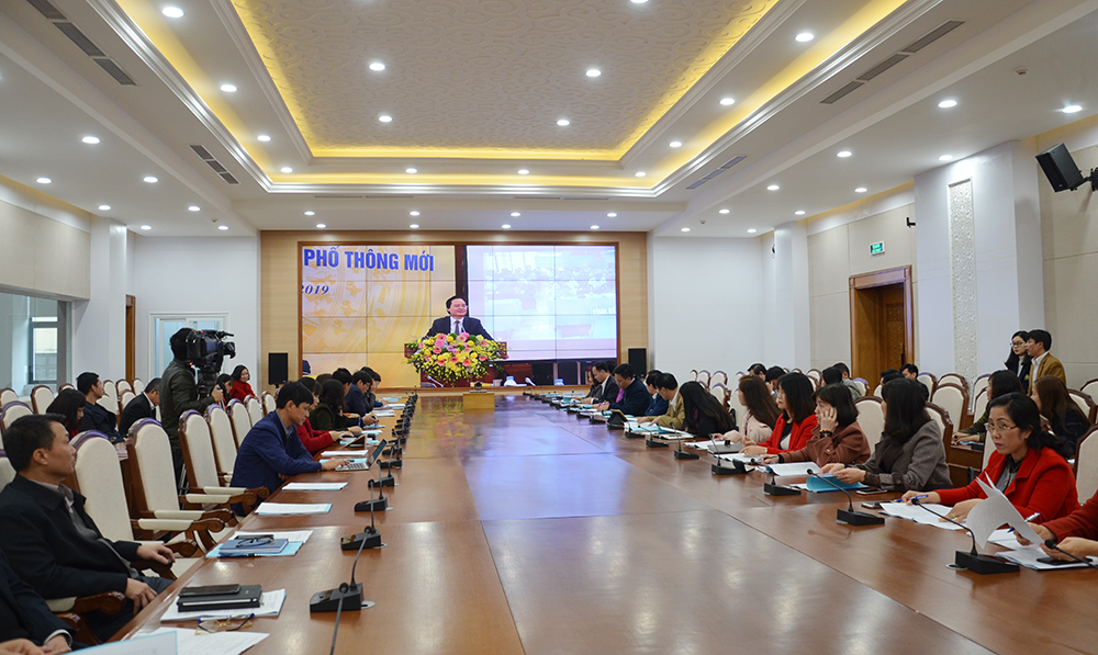 Hệ thống Hội nghị truyền hình trực tuyến được triển khai trong toàn tỉnh với 231 điểm cầu, góp phần cải thiện và nâng cao chất lượng điều hành, quản lý của các cơ quan nhà nước. Ảnh: Lan Anh.