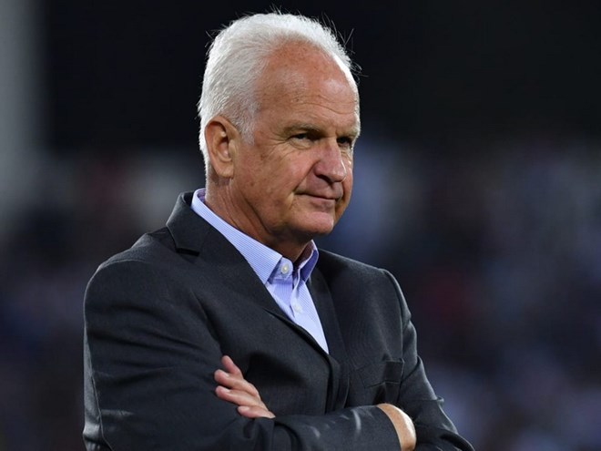 HLV Bernd Stange bị sa thải. (