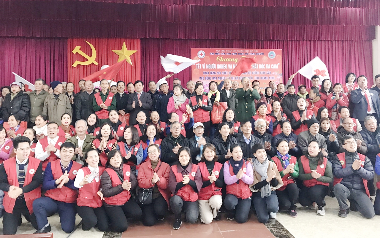 200 suất quà