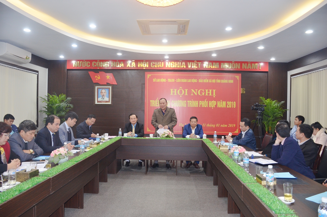 Quang cảnh hội nghị