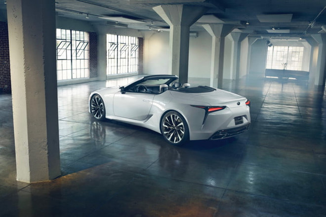 Lexus chưa xác nhận kế hoạch sản xuất concept mui trần này.