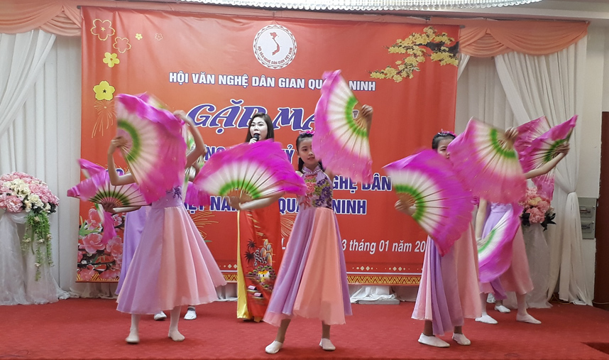 Một tiết mục văn nghệ trong chương trình.