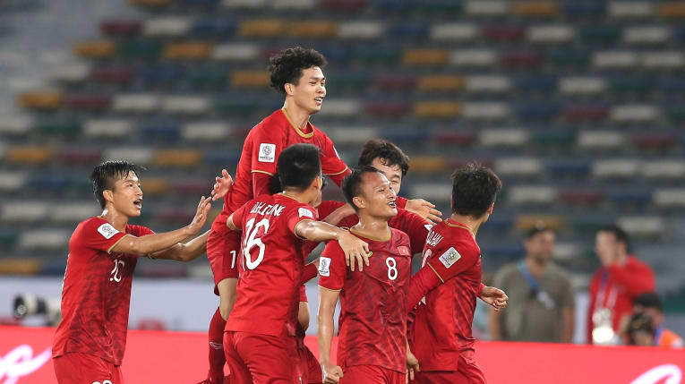 ĐTVN vẫn còn nguyên cơ hội vào vòng trong sau khi để thua Iran 0-2. Ảnh: vietnamnet.