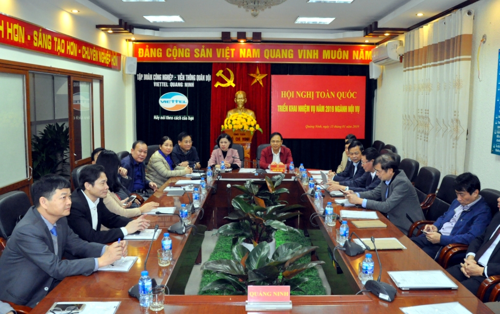 Quang cảnh hội nghị tại đầu cầu Quảng Ninh.