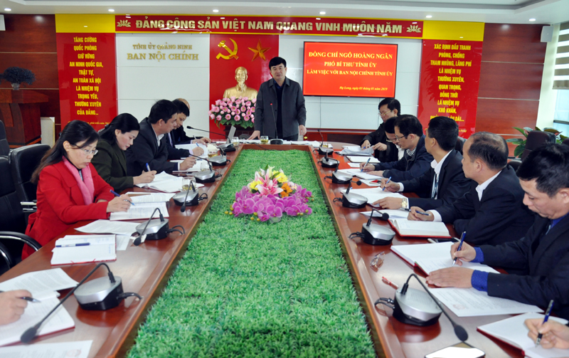 Đồng chí Phó Bí thư Tỉnh ủy Ngô Hoàng Ngân làm việc với Ban Nội chính Tỉnh ủy về việc triển khai nhiệm vụ năm 2019