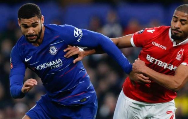  Loftus-Cheek dự kiến sẽ phải nghỉ thi đấu khoảng 6 tháng.