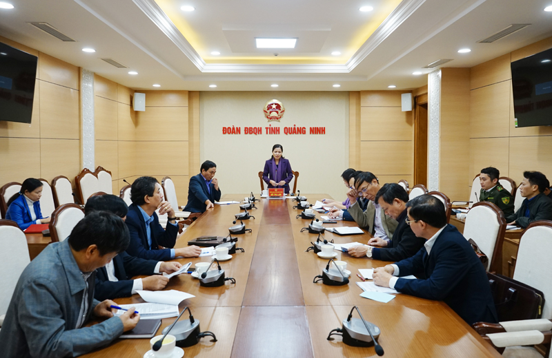 Quan cảnh cuộc họp