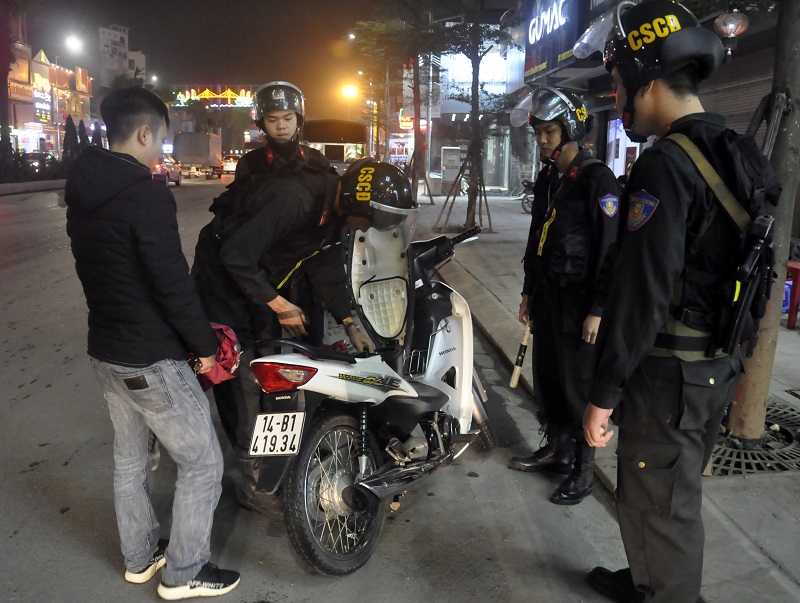 Cảnh sát cơ động (Công an tỉnh) tăng cường tuần tra kiểm soát đảm bảo ANTT tại địa phương. 