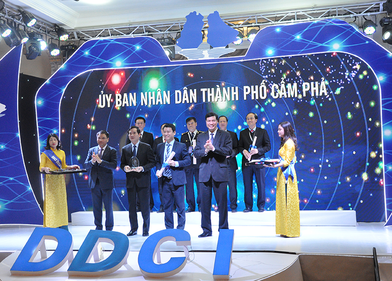Cục Hải quan Quảng Ninh và TP Cẩm Phả tiếp tục giành vị trí Quán quân DDCI 2018.