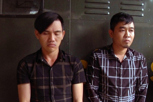 Hai bị can Tâm và Vũ - Ảnh: B.A.