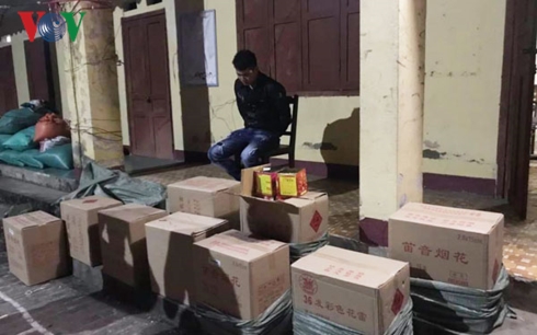 Đối tượng cùng tang vật.