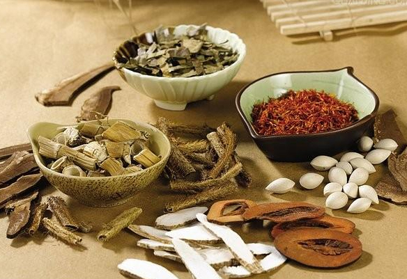 Các vị thuốc chữa viêm da cơ địa.