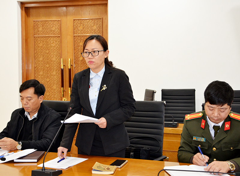 Lãnh đạo Sở Thông tin - Truyền thông đóng góp ý kiến về công tác chuẩn bị phục vụ khách du lịch dịp Tết Kỷ Hợi 2019.