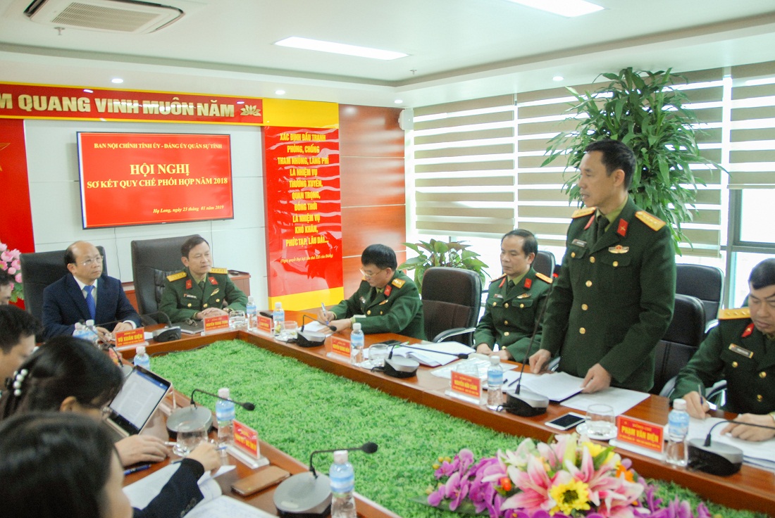 Các đại biểu nêu ý kiến thảo luận tại hội nghị,