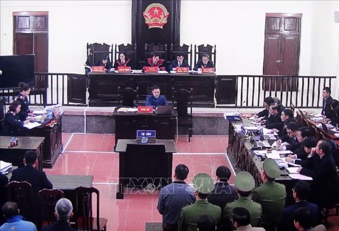 Phiên tranh tụng giữa cơ quan tố tụng và các luật sư. Ảnh: Vũ Hà/TTXVN