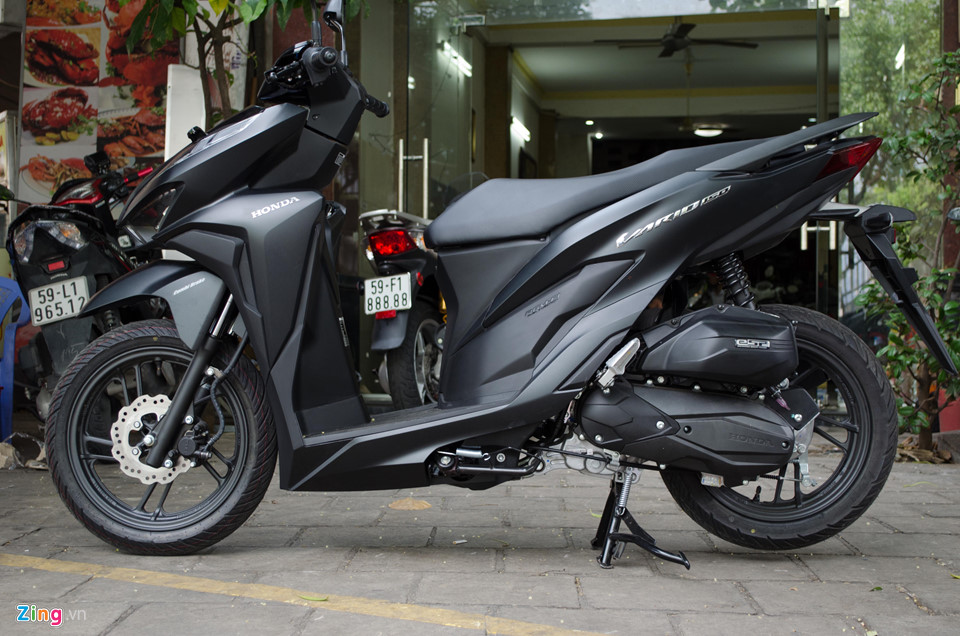 Honda Vario 2018 gây ấn tượng bởi thiết kế mới theo hơi hướm môtô phân khối lớn. Ảnh: Mạnh Dương.