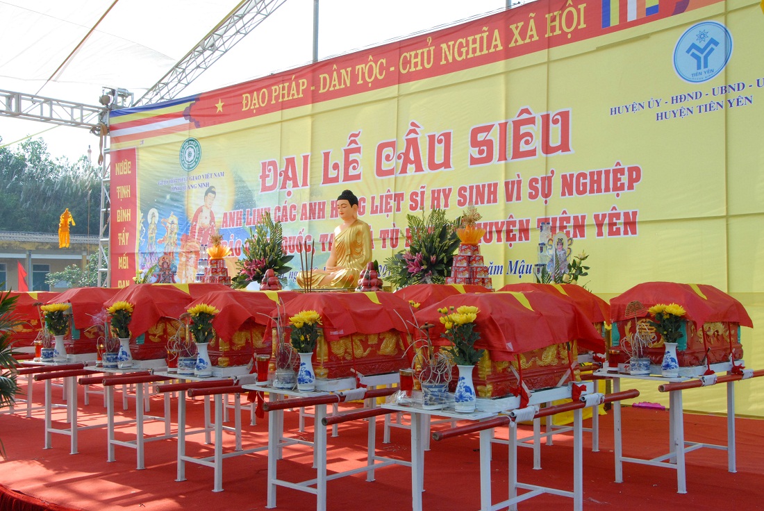 Hài cốt các liệt sĩ tại nhà tù Khe Tù (huyện Tiên Yên).