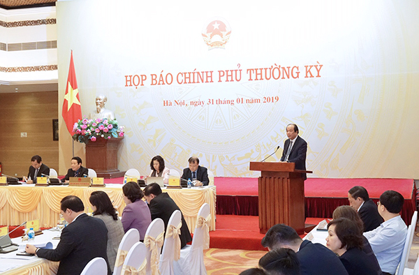 Bộ trưởng Mai Tiến Dũng thông tin về phiên họp Chính phủ thường kỳ tháng 1/2019 với báo chí. Ảnh: VGP/Nhật Bắc