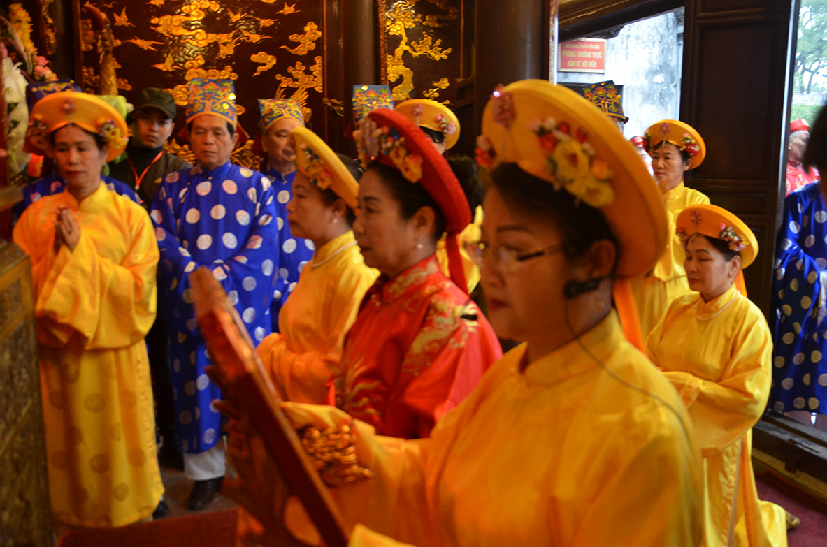 Đọc chúc văn.