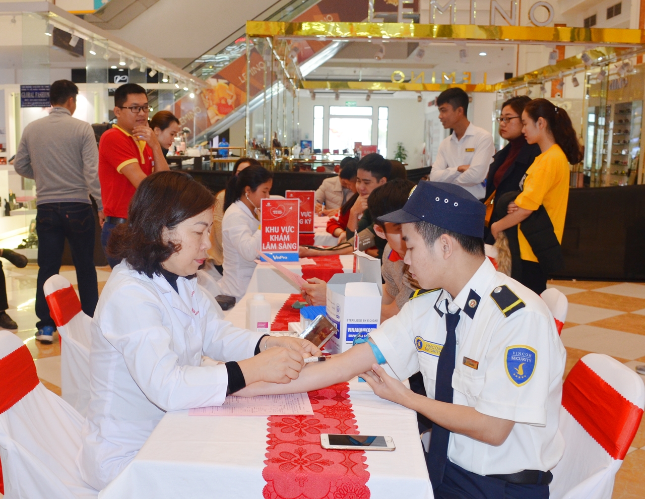 Bác sĩ Lương Tổ Quyên