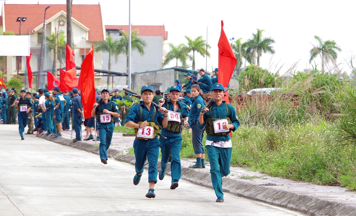 Cán bộ chiến sĩ LLVT tỉnh tham gia Hội thao Thể dục thể thao Quốc phòng LLVT tỉnh năm 2019 
