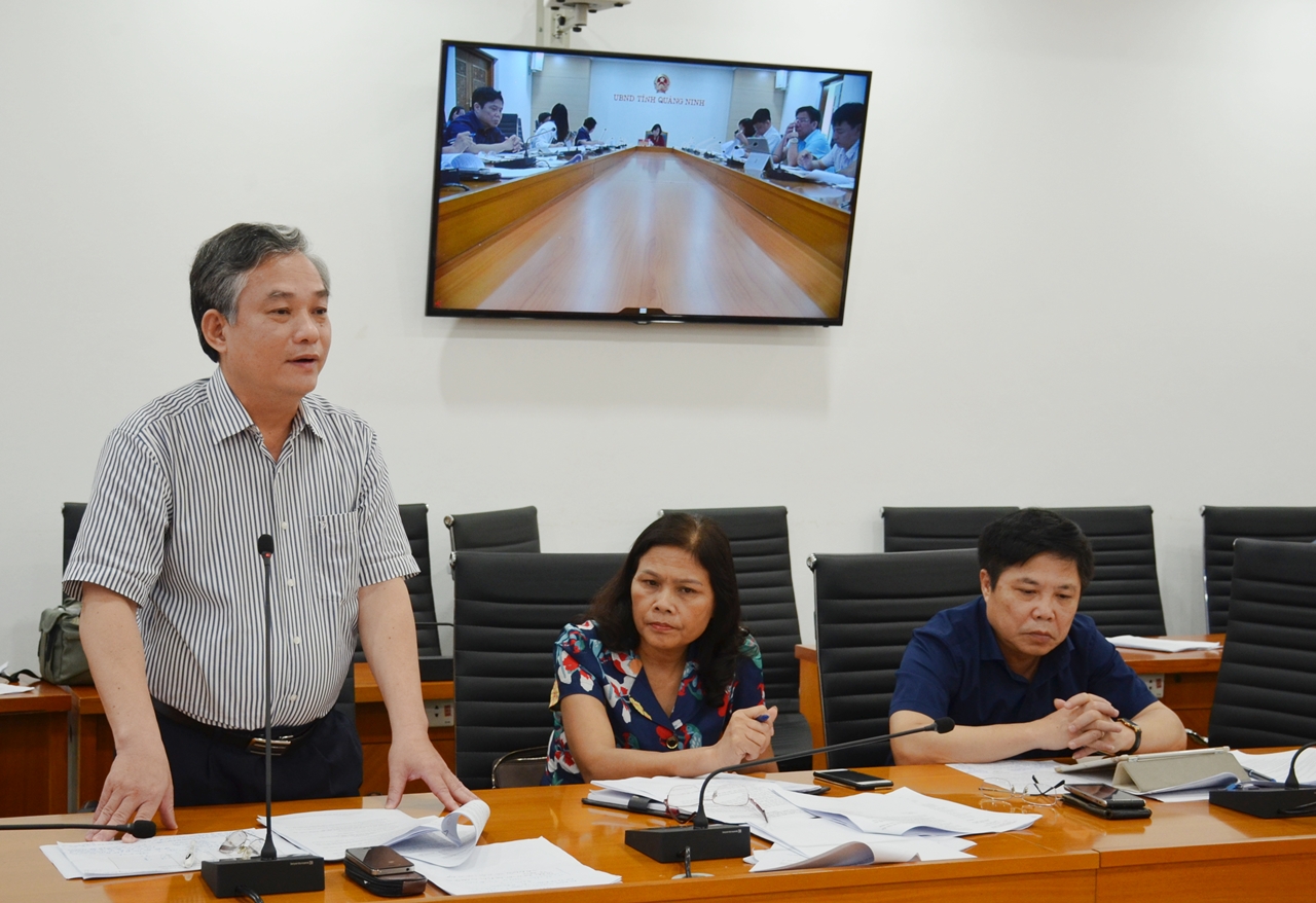 Đại biểu phát biểu tại cuộc họp