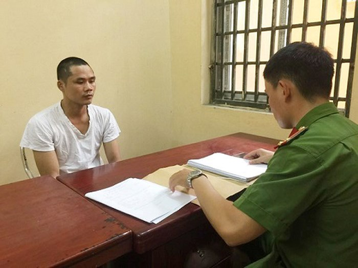  Cơ quan công an lấy lời khai của đối tượng Trịnh Đình Thành