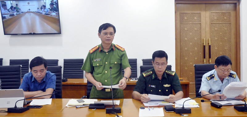 Lãnh đạo Công an tỉnh phát biểu đề xuất các giải pháp phòng ngừa, đấu tranh phòng chống thẩm lậu TNTX, KNQ tại khu vực Cảng Vạn Gia.
