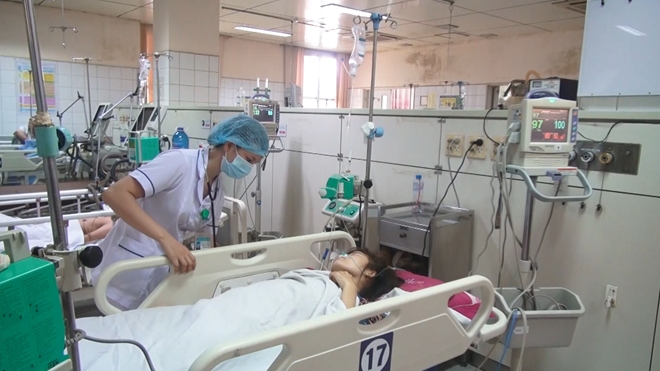 Các nạn nhân bị thương đang được cấp cứu.