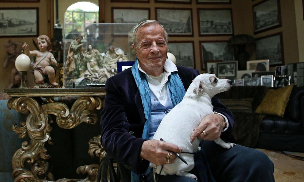 Đạo diễn Franco Zeffirelli tại nhà riêng vào năm 2014. Ảnh: theguardian.com