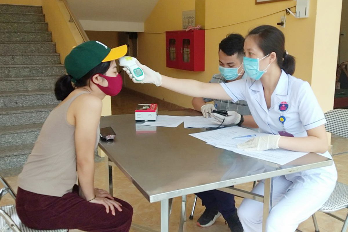 Kiểm tra, khám sàng lọc lần cuối cho các công dân.