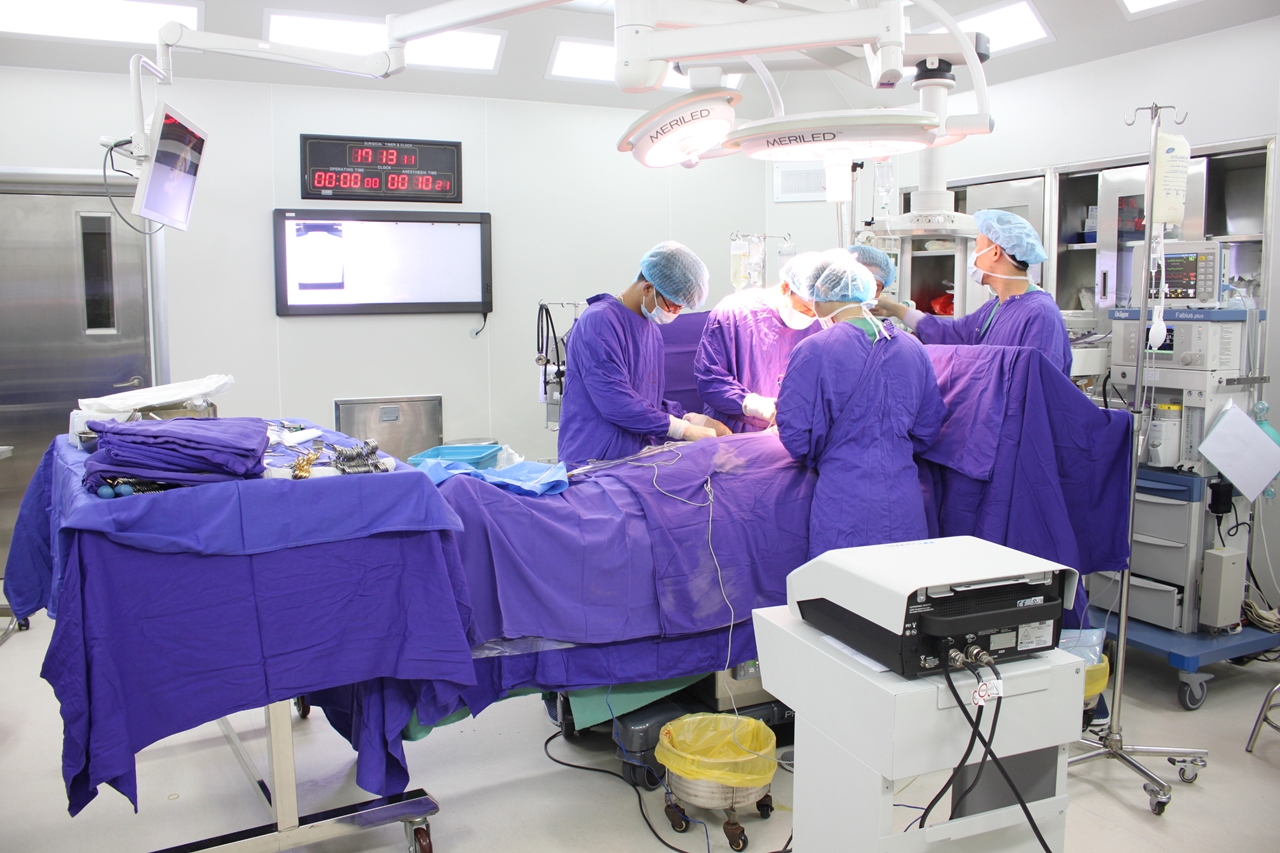  Một ca mổ tim hở tại Bệnh viện Đa khoa tỉnh.