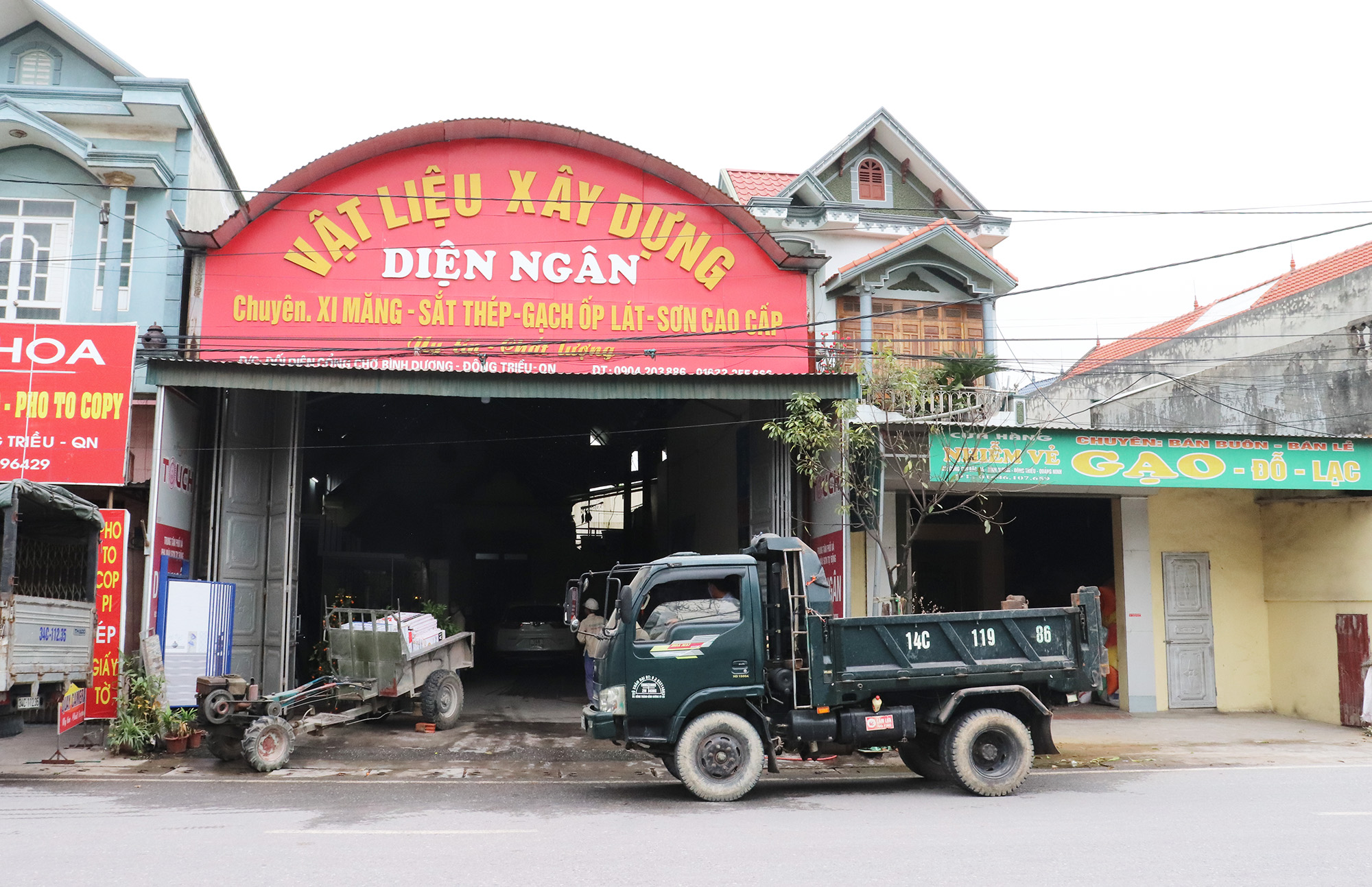 Nhiều doanh nghiệp vừa và nhỏ trên địa bàn TX Đông Triều cũng đã quay trở lại hoạt động trên cơ sở đảm bảo nghiêm các quy định phòng chống dịch.