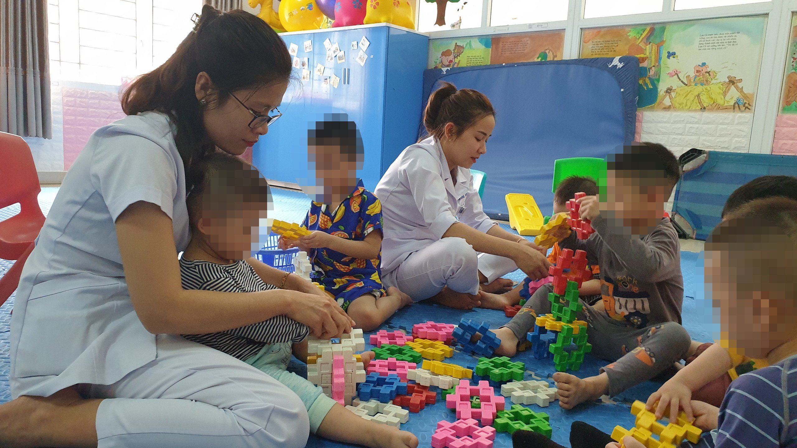 Ảnh với chú thích