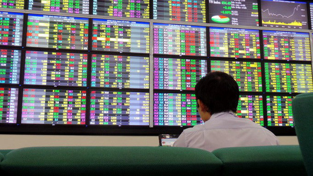 VN-Index và lời nguyền Sell in May: Trèo cao có ngã đau? - Ảnh 1. VN-Index và lời nguyền Sell in May: Trèo cao có ngã đau? - Ảnh 1.