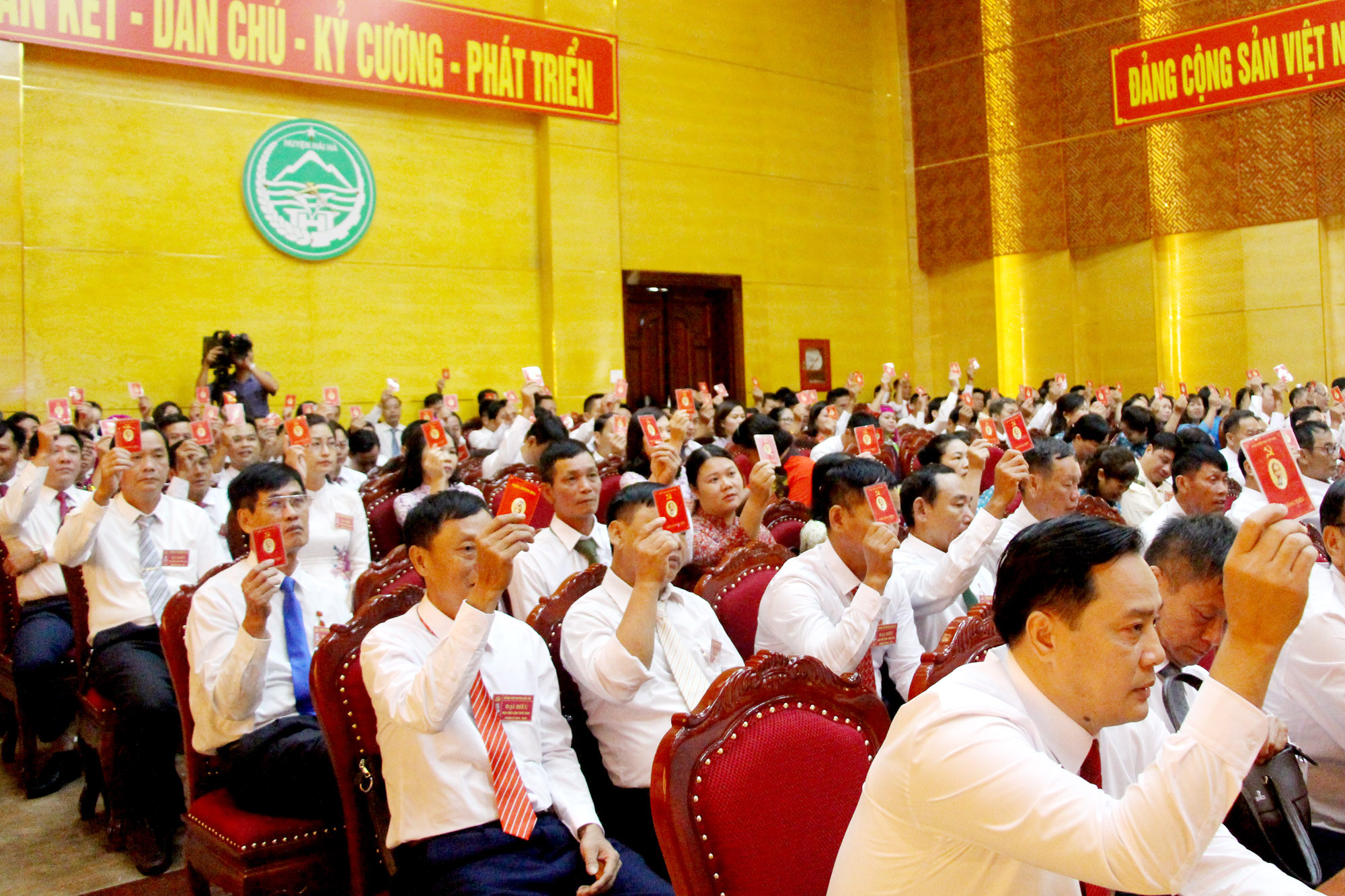 Ảnh với chú thích