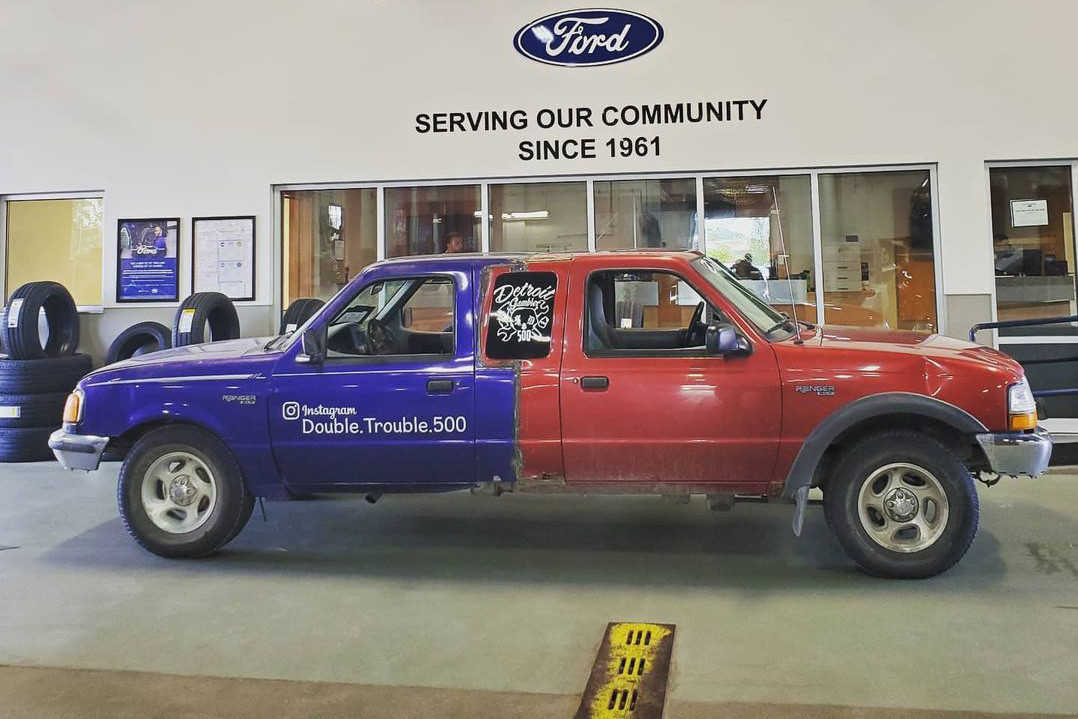 Đây là chiếc Ford Ranger khiến người nhìn mất phương hướng, tương lai có thể lái được từ cả 2 đầu