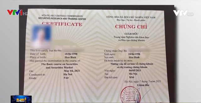 Một môi giới chứng khoán phải chăm sóc 800 - 1.000 tài khoản nhà đầu tư - Ảnh 2. Một môi giới chứng khoán phải chăm sóc 800 - 1.000 tài khoản nhà đầu tư - Ảnh 2.