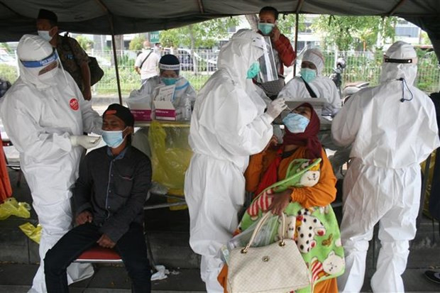 Hơn chục bác sỹ Indonesia tử vong dù đã được tiêm phòng đủ 2 mũi hình ảnh 1 Hon chuc bac sy Indonesia tu vong du da duoc tiem phong du 2 mui hinh anh 1