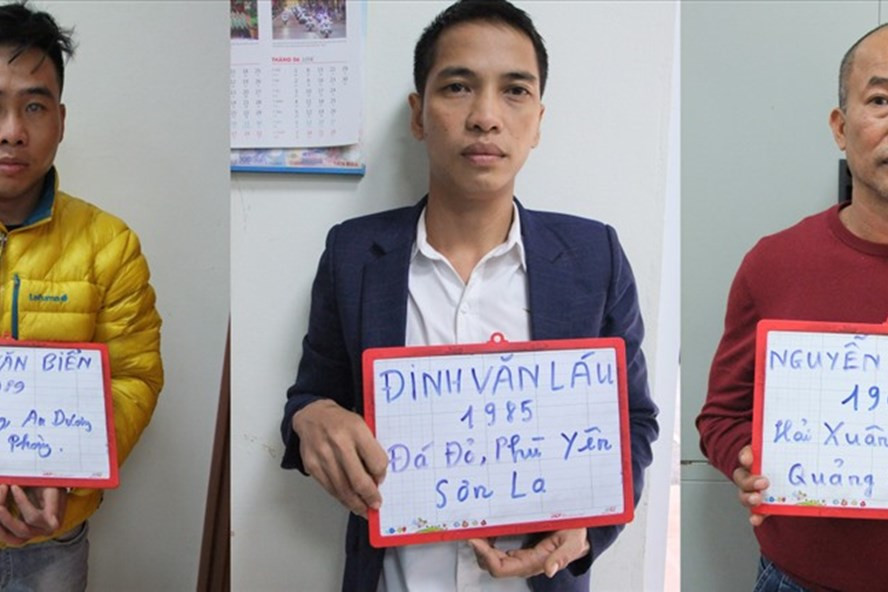 Các đối tượng bị bắt giữ trong chuyên án đấu tranh tụ điểm mại dâm tại TP Móng Cái, tháng 12/2020. Ảnh: Công an Quảng Ninh