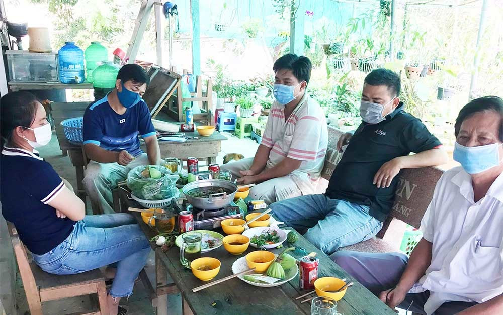 Cách chức Hiệu trưởng ăn nhậu cùng giáo viên dù đang giãn cách