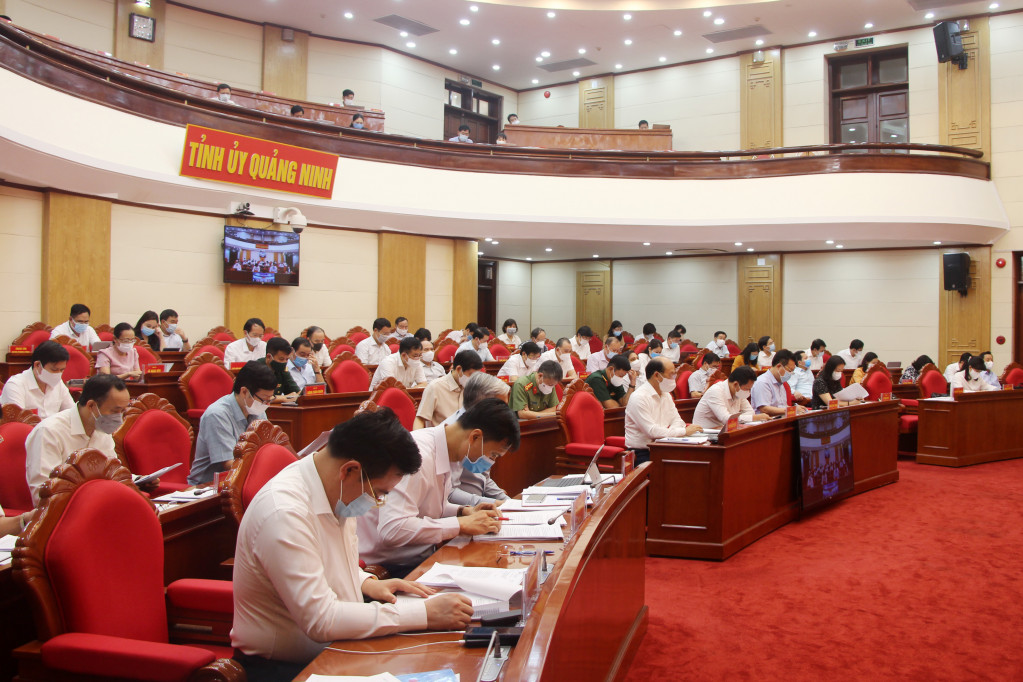 Các đại biểu dự hội nghị.