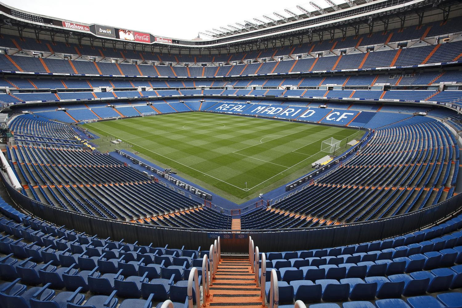 Góc nhìn phía trong sân Bernabeu mới